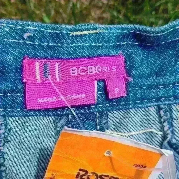 Y2K BCBGirls denim skirt size 2 - Picture 7 of 16